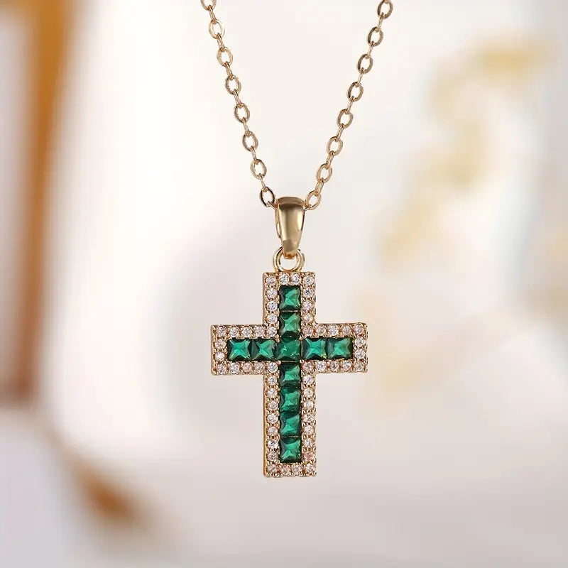 Colar com Pendente Cruz de Esmeralda Solene | Ouro